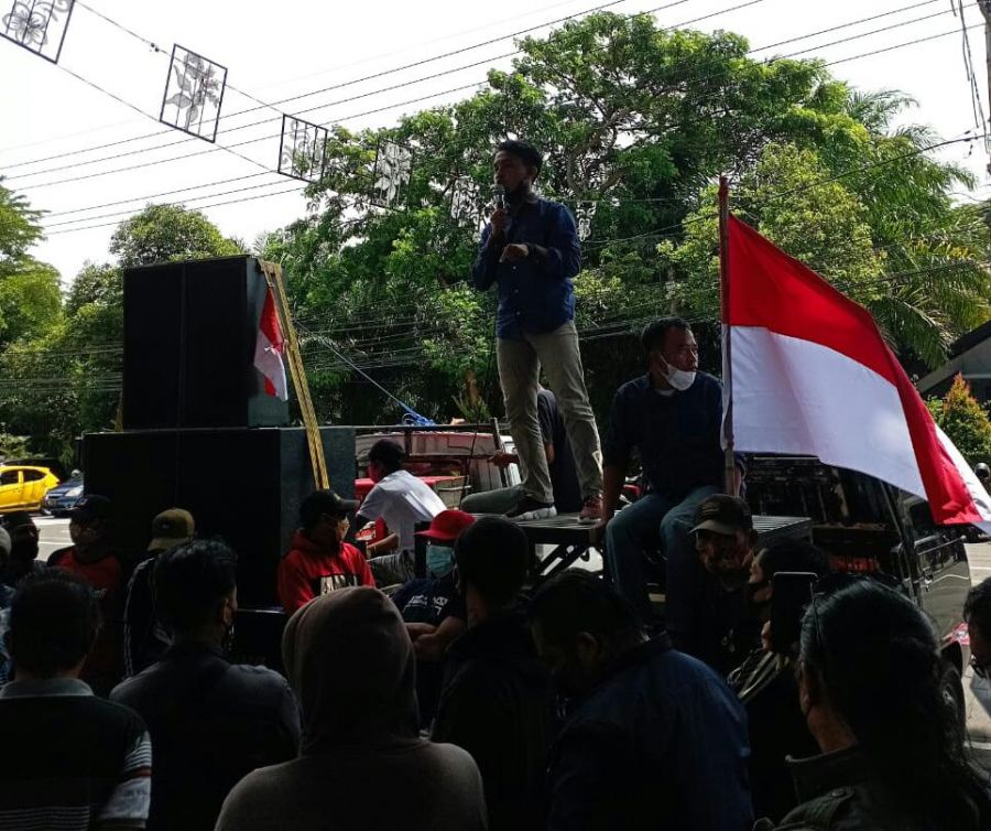 Aktivis GARABB Angkat Bicara Terkait Polemik Lepasnya Sepertiga Kawah Ijen