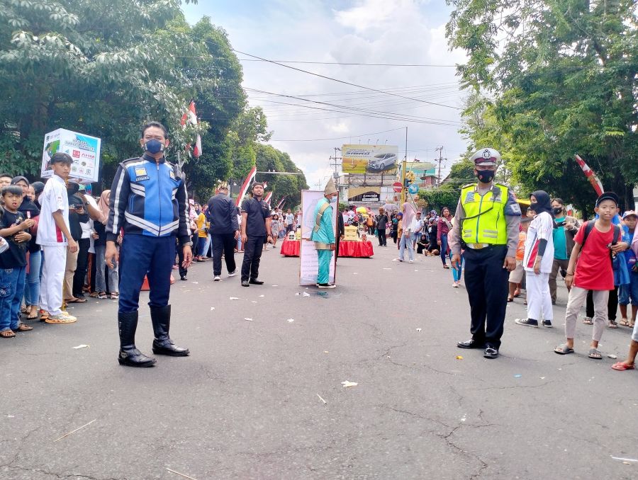 Amankan Kegiatan Karnaval, Satlantas Polresta Banyuwangi Berikan Rasa Aman dan Nyaman