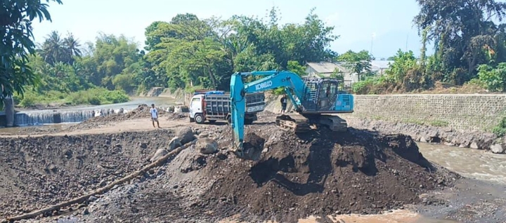 Antisipasi Banjir, Pemkab Banyuwangi Normalisasi Dam Garit Alas Malang