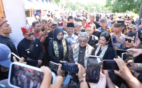 Banyak Trobosan diDunia Pendidikan,Mendikdasmen Minta Bupati Ipuk Paparkan Program di Forum Nasional