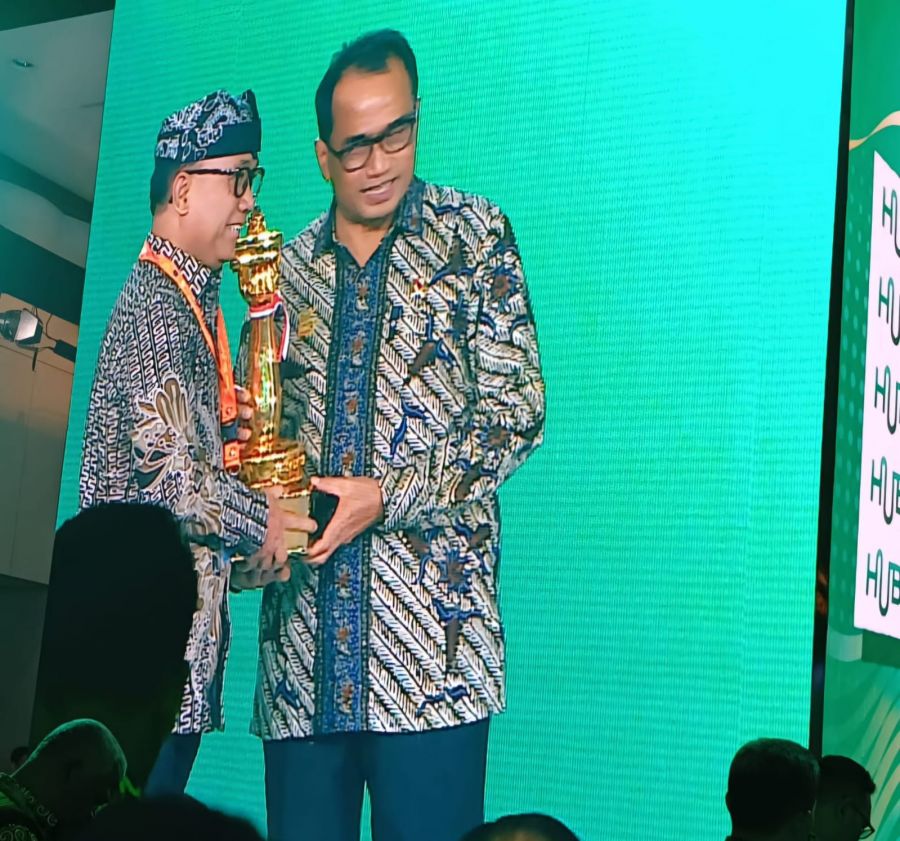 Banyuwangi Raih Penghargaan Hub Award dan Wahana Tata Nugraha (WTN) 2024 