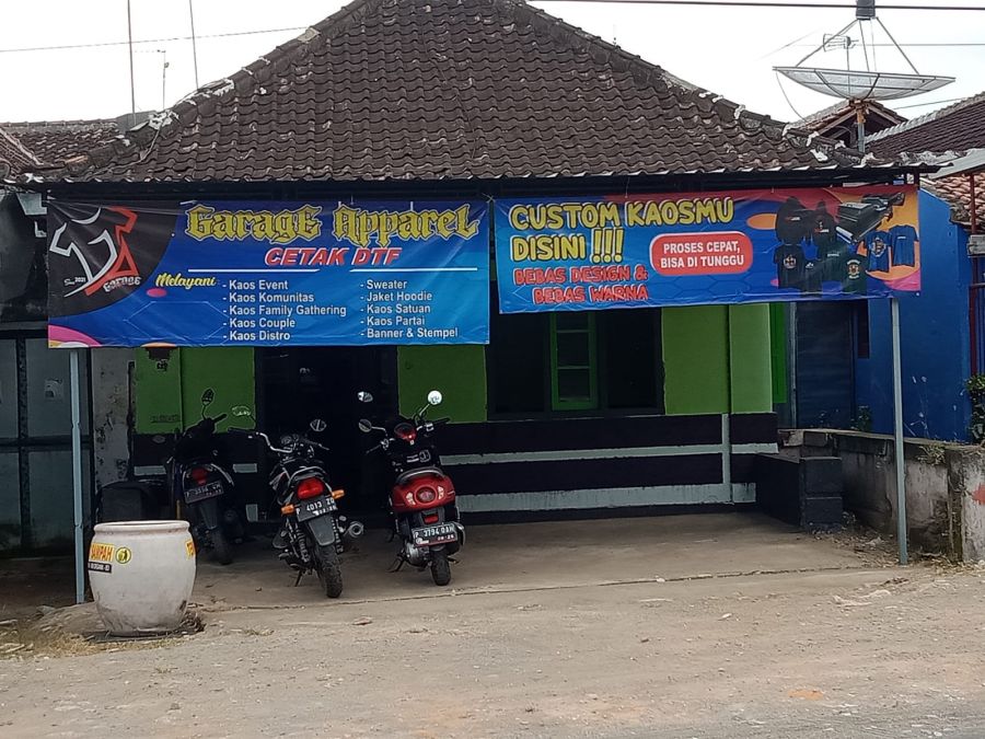 Brader Digital Print Advertising dan Garage Apparel Rogojampi, Percetakan Berkualitas Harga Bersaing