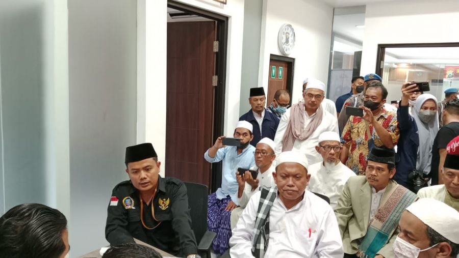 Budi Dalton Resmi Dipolisikan Oleh AMI dan Ulama Madura