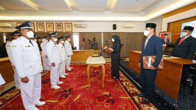 Bupati Banyuwangi Lantik Kepala Desa Hasil Pilkades 2021