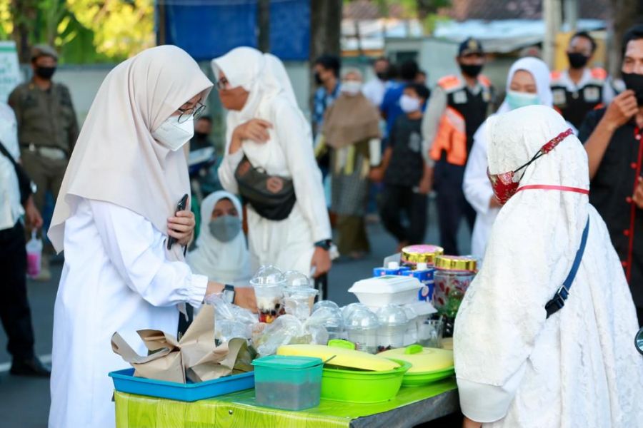 Bupati Minta  Dinas Terkait Dukung Pelaksanaan Pasar Takjil di Kabupaten Banyuwangi