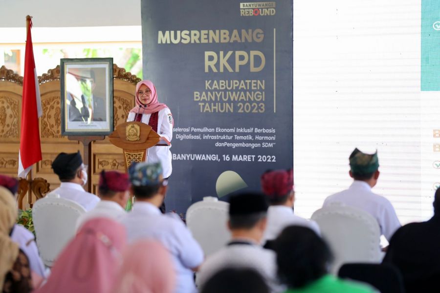 Bupati Ipuk: Birokrasi Harus Sama Responsifnya dengan Dunia Usaha dalam Merespons Perubahan