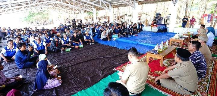 Bupati Ipuk Dorong Nelayan Diversifikasi Pangan Hasil Tangkapan Laut
