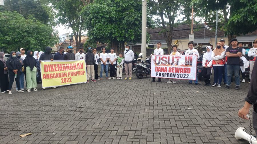 Didemo Puluhan Atlet, Ketua KONI Tak Bisa Berikan Reward