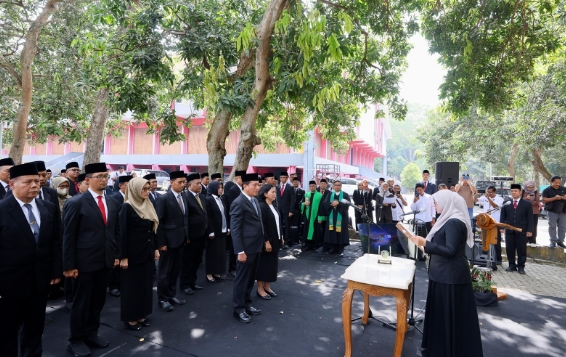 Dilingkungan Pemkab Banyuwangi, Bupati Ipuk Fiestiandani Melantik 34 Pejabat Pimpinan Tinggi Pratama