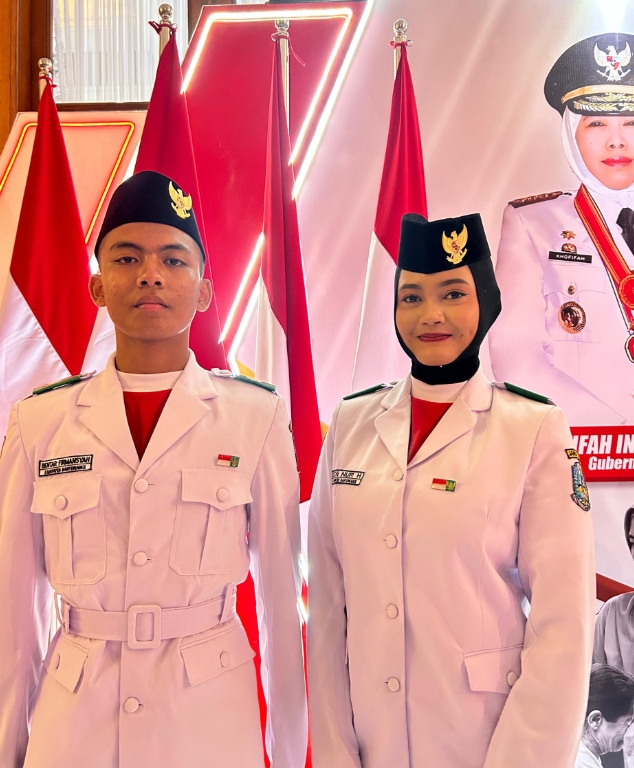 Dua Siswa Terbaik SMK Darul Ulum Muncar Terpilih Sebagai Pasukan Paskibraka Tingkat Provinsi Jatim