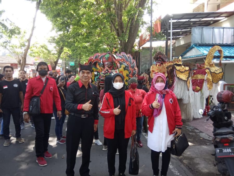Heksa Sudarmadi, S.H Lakukan Pendaftaran Sebagai Calon Legislatif Dari Partai PDI-P