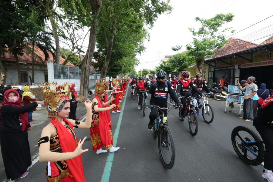 Ikatan Keluarga Banyuwangi Nusantara Gelar Berbagai Aktivitas, Termasuk Aksi Sosial