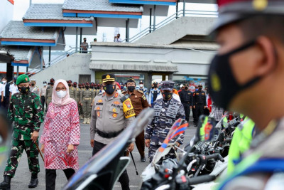 Jelang Natal dan Tahun Baru, Bupati Ipuk Minta Tetap Waspada Covid-19