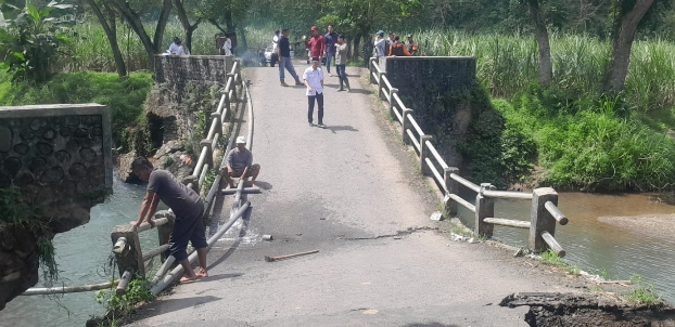 Jembatan Sungai Lembu Pesanggaran Rusak, Pemkab Banyuwangi Segera Bangun Jembatan Darurat