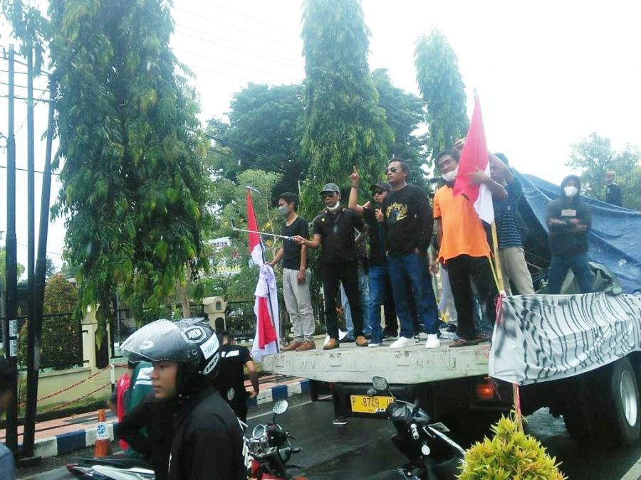 Ketua LAN Banyuangi: Yang Tidak mampu Penjarakan Pungli Silakan Angkat Tangan
