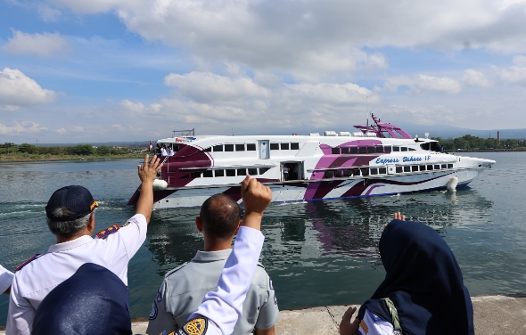 Langsung Menuju Pusat Kota, Kapal Cepat Banyuwangi-Denpasar Mulai Beroperasi