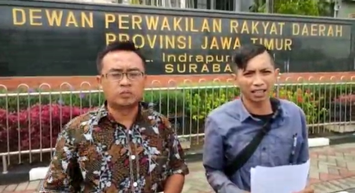 LDKS PIJAR  Datangi Kantor DPRD Provinsi Jatim Ajukan Hearing