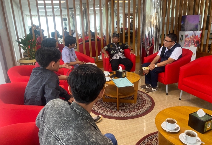 Meminta Tersangka Korupsi MAMIN Fiktif Dinonaktifkan, GALAKSI Beraudiensi Dengan Pemkab Banyuwangi