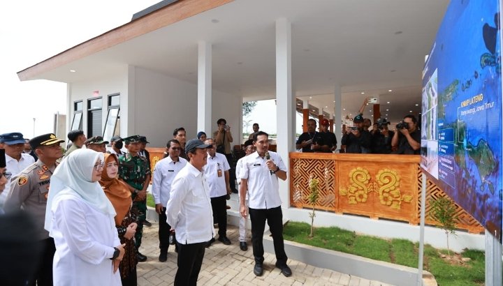Menteri KKP Tinjau Proges Kampung Nelayan Merah Putih Banyuwangi
