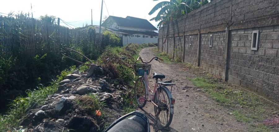 Normalisasi Saluran Drainase Kelurahan Kertosari Dikeluhkan Warga 
