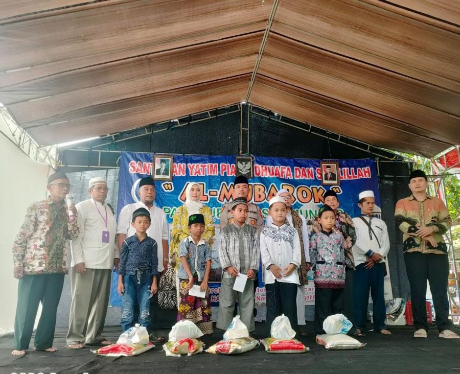 Paguyuban Pasar Muncar Al-Mubarok Ke 19 th Intens  Berbagi