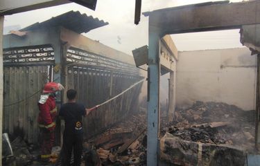 Pasar Bajul Mati Banyuwangi Dilalap si Jago Merah