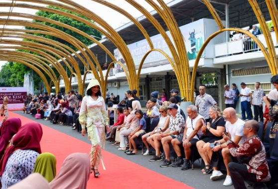 Pemerintah Kabupaten Banyuwangi Rutin Menggelar Batik Festival