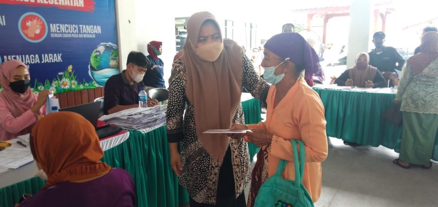 Penyaluran Bantuan Sosial Program sembako (BPNT) di Banyuwangi Berjalan Lancar