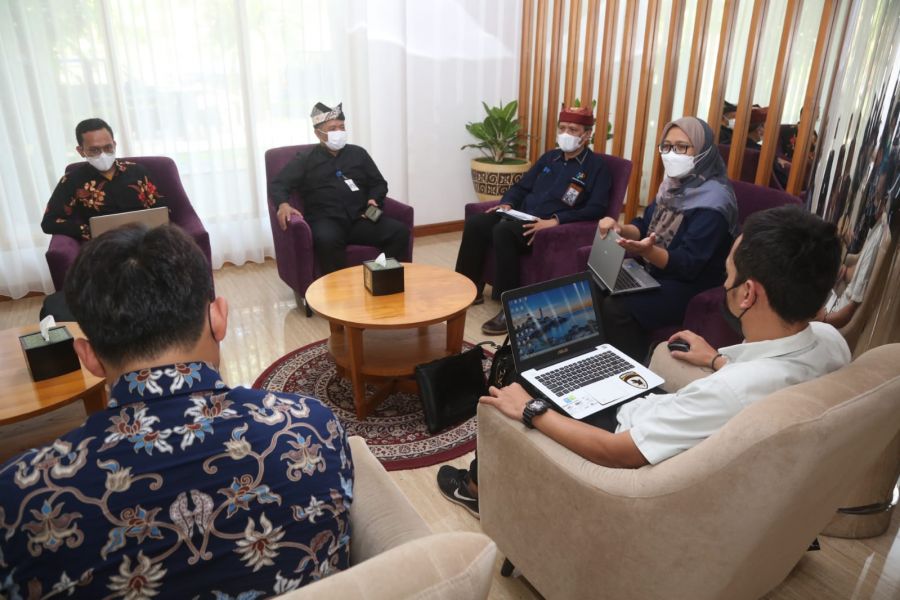 Perancang Peraturan Perundang-Undangan Ahli Muda DPR R, Kunjungan ke Banyuwangi