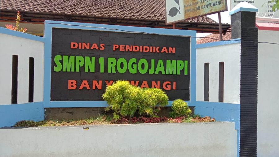  Proses Perpindahan Siswi Baru di SMPN 1 Rogojampi Diduga Tidak Prosedural