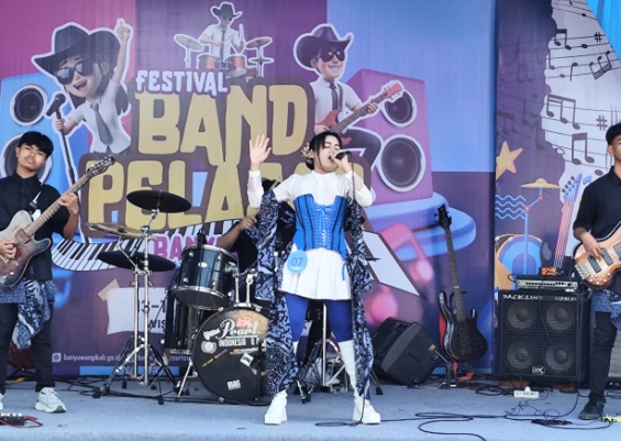 Puluhan Anak Banyuwangi Unjuk Bakat di Festival Band Pelajar
