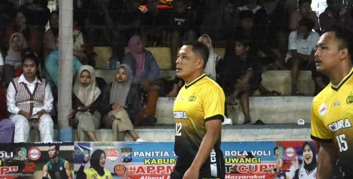 Sinergi dan Sportivitas: Polresta Banyuwangi Meriahkan Turnamen Voli di APPM Hebat Cup 2025