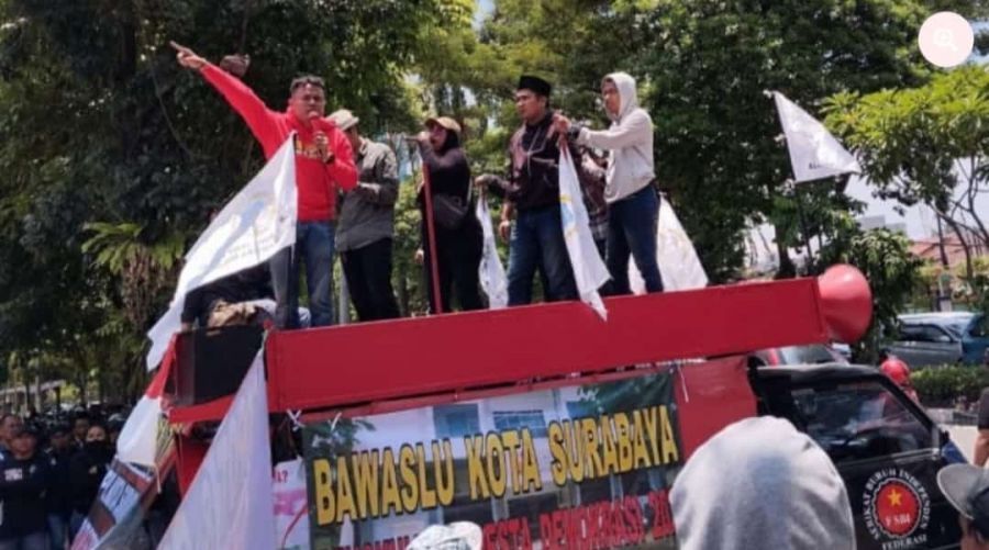 Skakmat KPU Surabaya Tidak Mampu Jawab Pertanyaan Aliansi Madura Indonesia